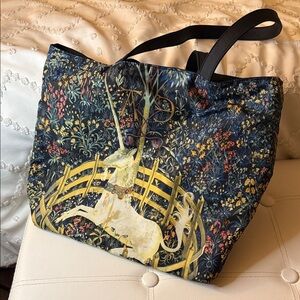 Met Museum Floral Unicorn Tapestry Tote Bag - Nylon